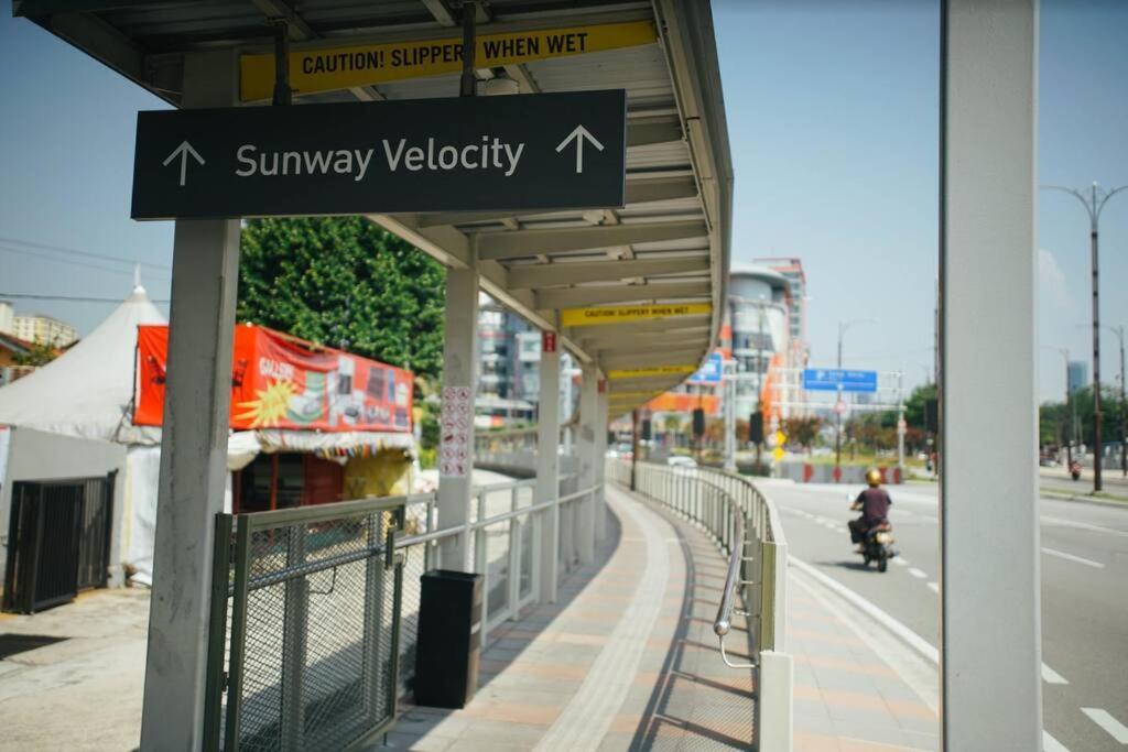 Ins Style 5pax 2r2b Sunway Velocity Linked *